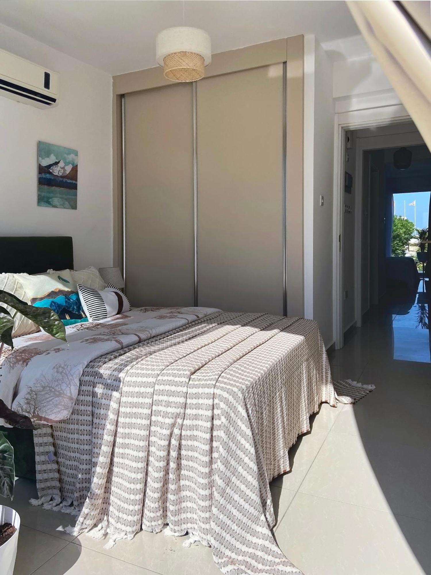 Spacious Three-Bedroom Apartment With Sea View A4 拉普索斯 外观 照片
