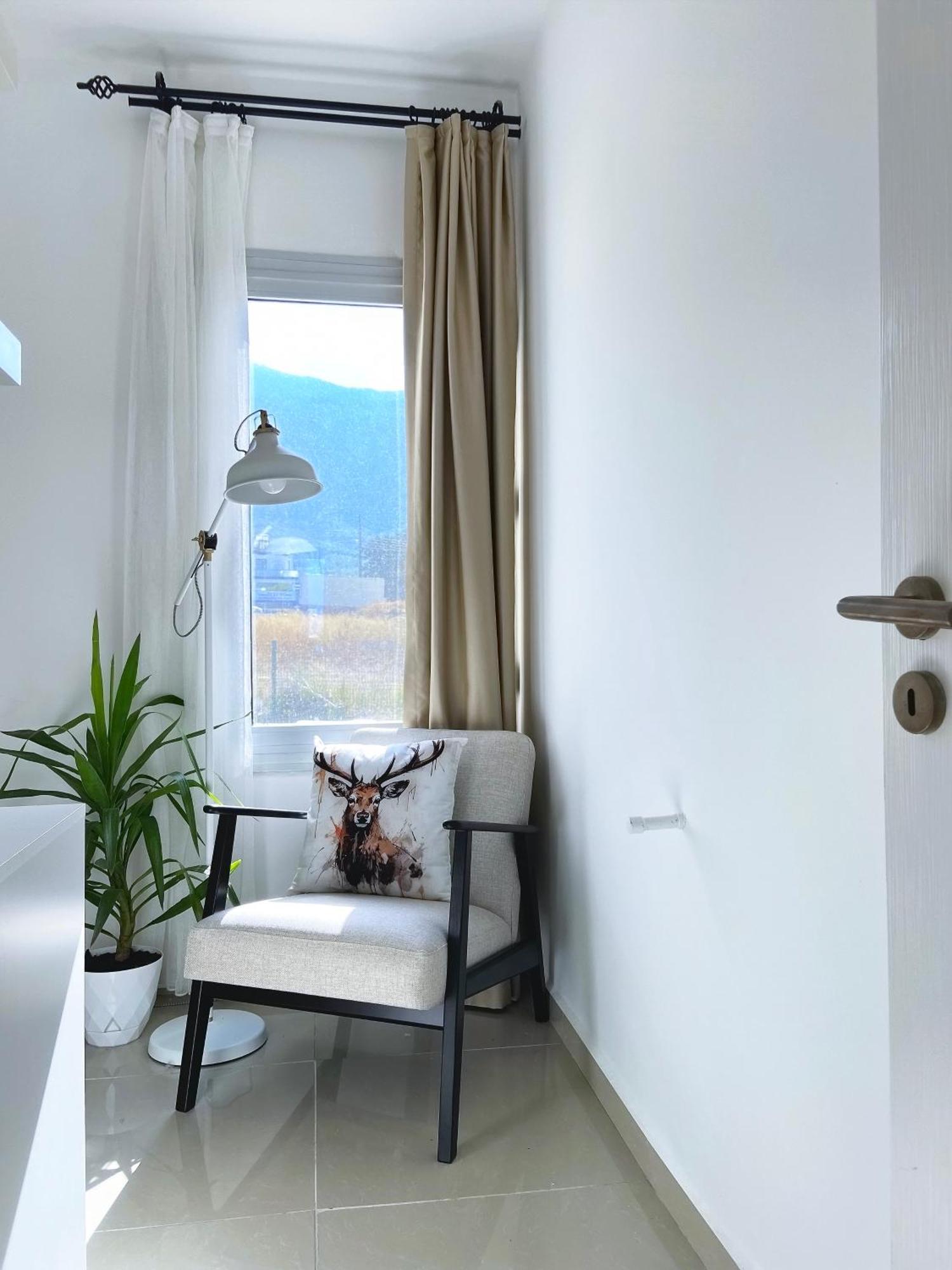 Spacious Three-Bedroom Apartment With Sea View A4 拉普索斯 外观 照片