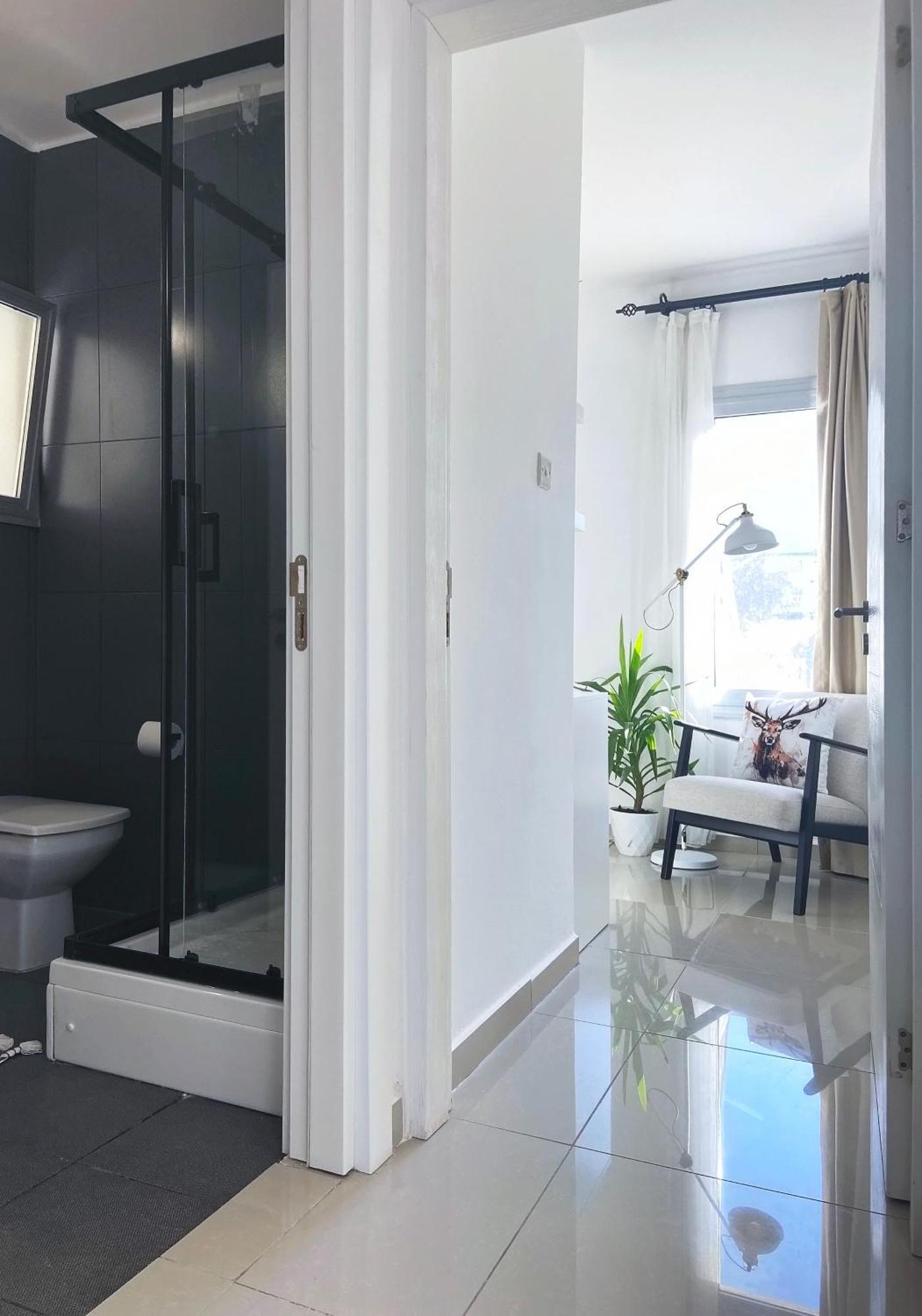 Spacious Three-Bedroom Apartment With Sea View A4 拉普索斯 外观 照片