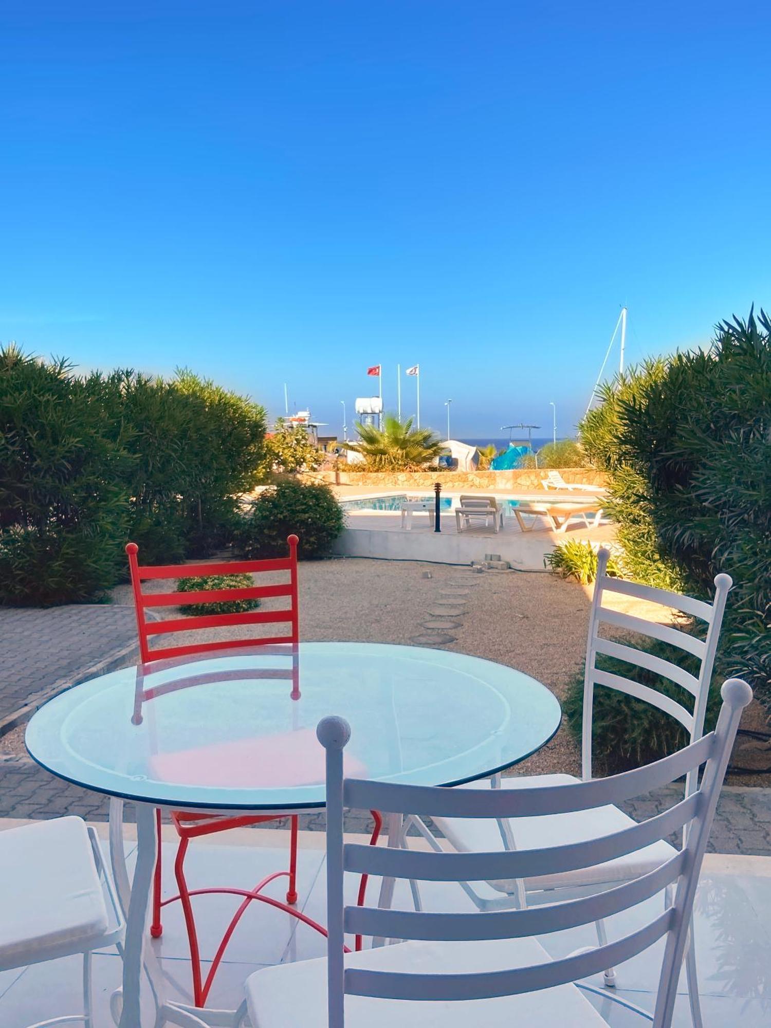 Spacious Three-Bedroom Apartment With Sea View A4 拉普索斯 外观 照片