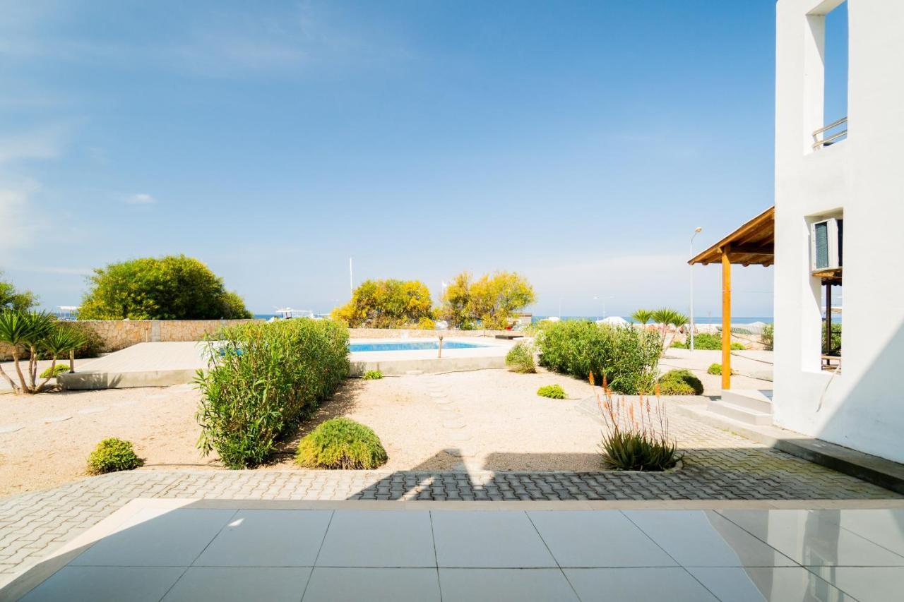 Spacious Three-Bedroom Apartment With Sea View A4 拉普索斯 外观 照片