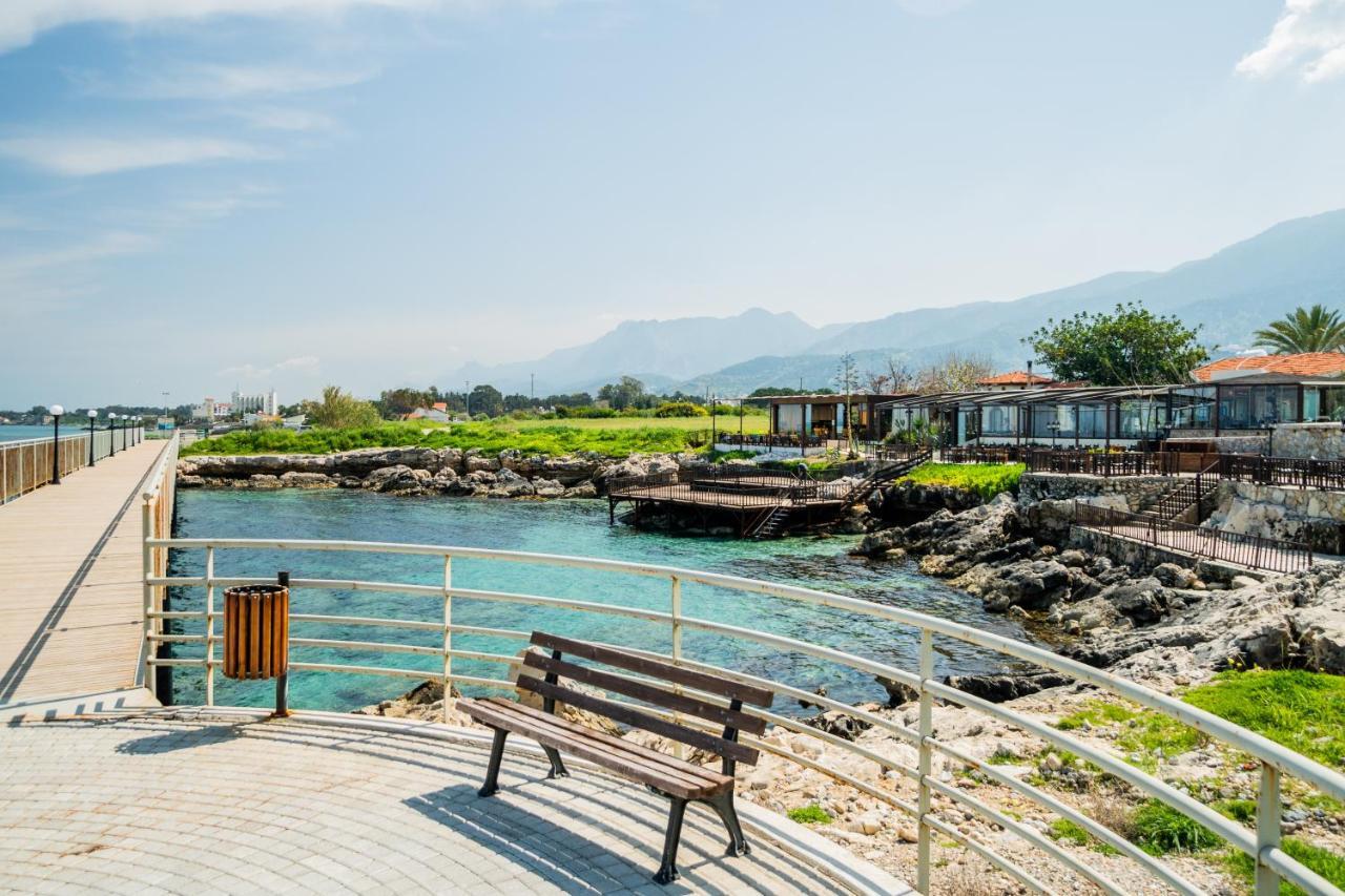 Spacious Three-Bedroom Apartment With Sea View A4 拉普索斯 外观 照片